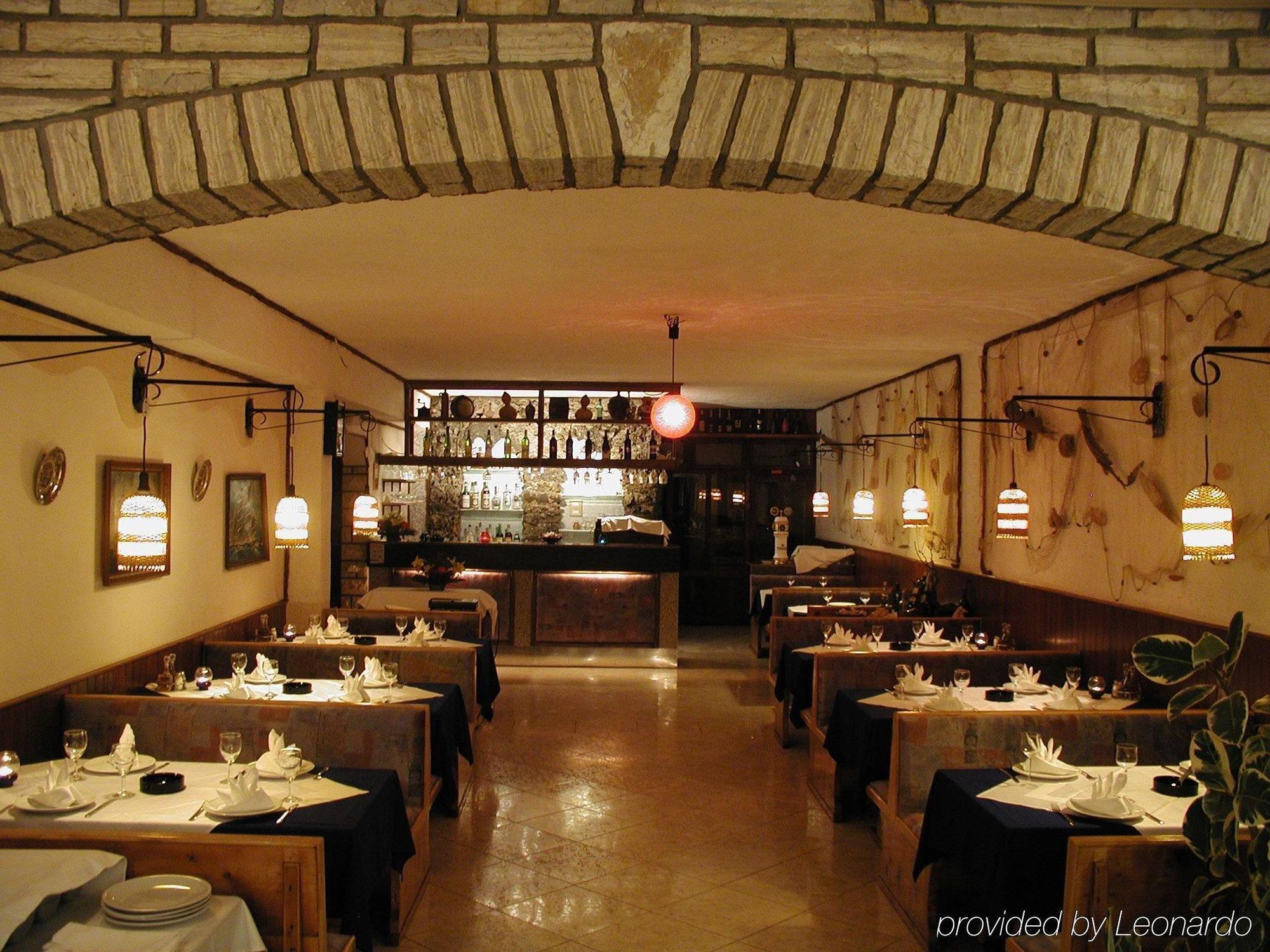 Hotel Tony พาก ร้านอาหาร รูปภาพ