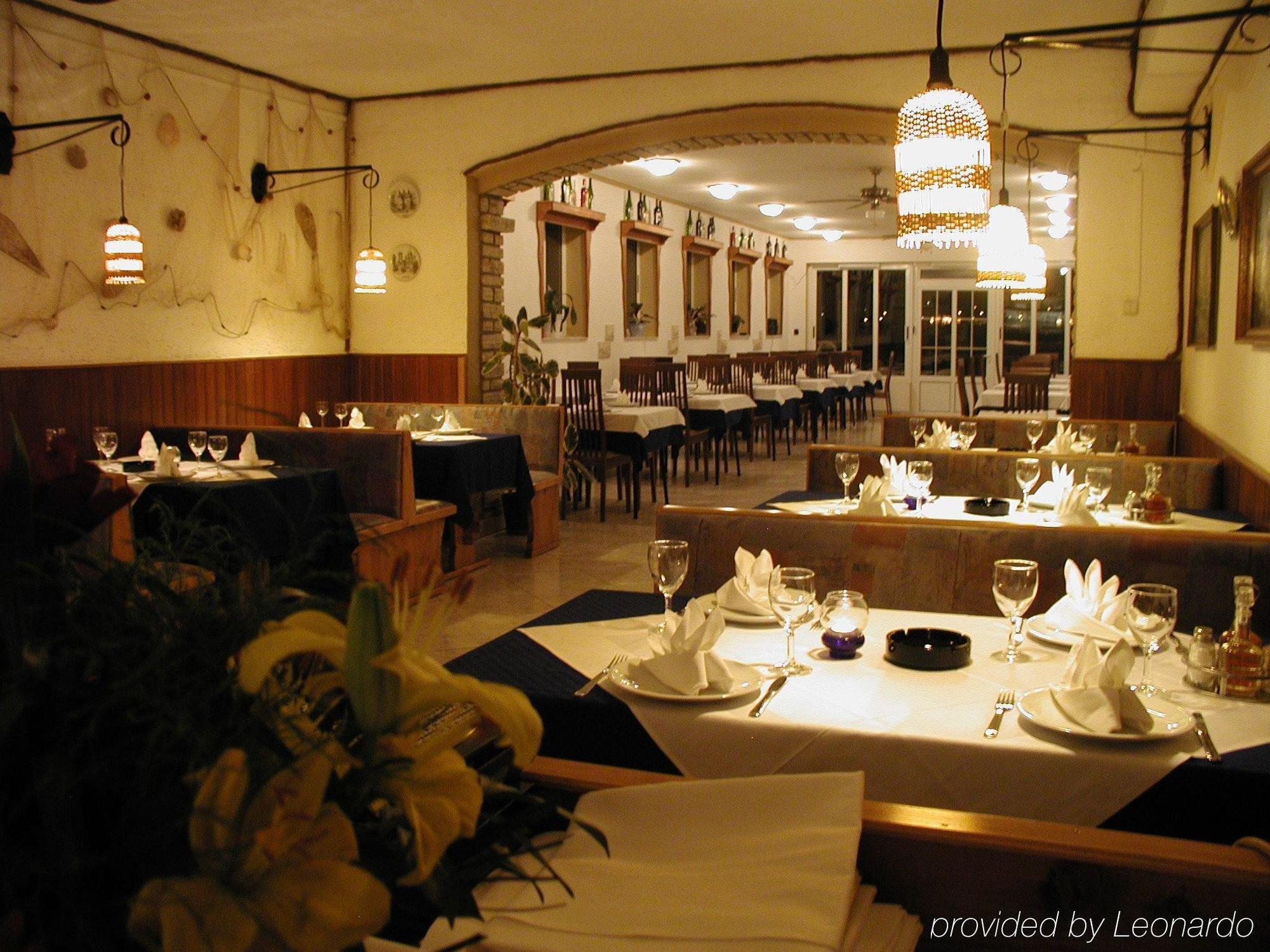 Hotel Tony พาก ร้านอาหาร รูปภาพ